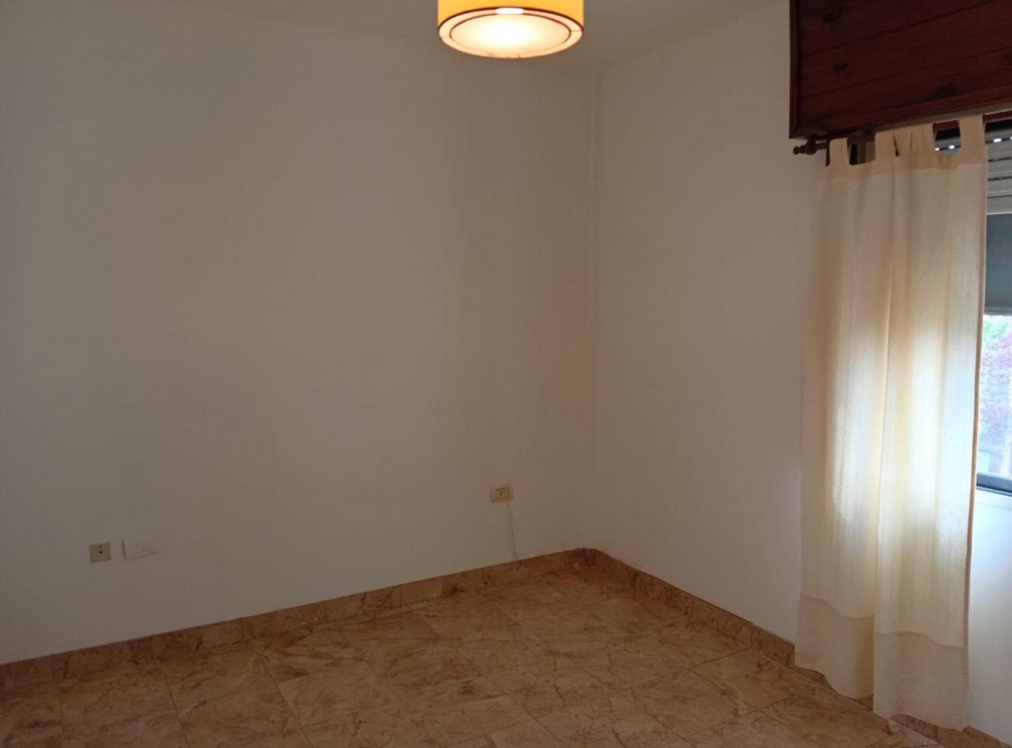 Foto de Venta depto 3 amb 2 piso por escalera - B.Roldan, imagen 1