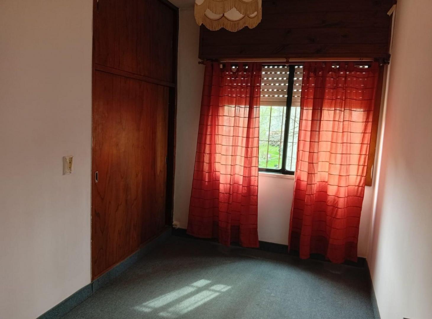 Foto de Venta depto 3 amb 2 piso por escalera - B.Roldan, imagen 5