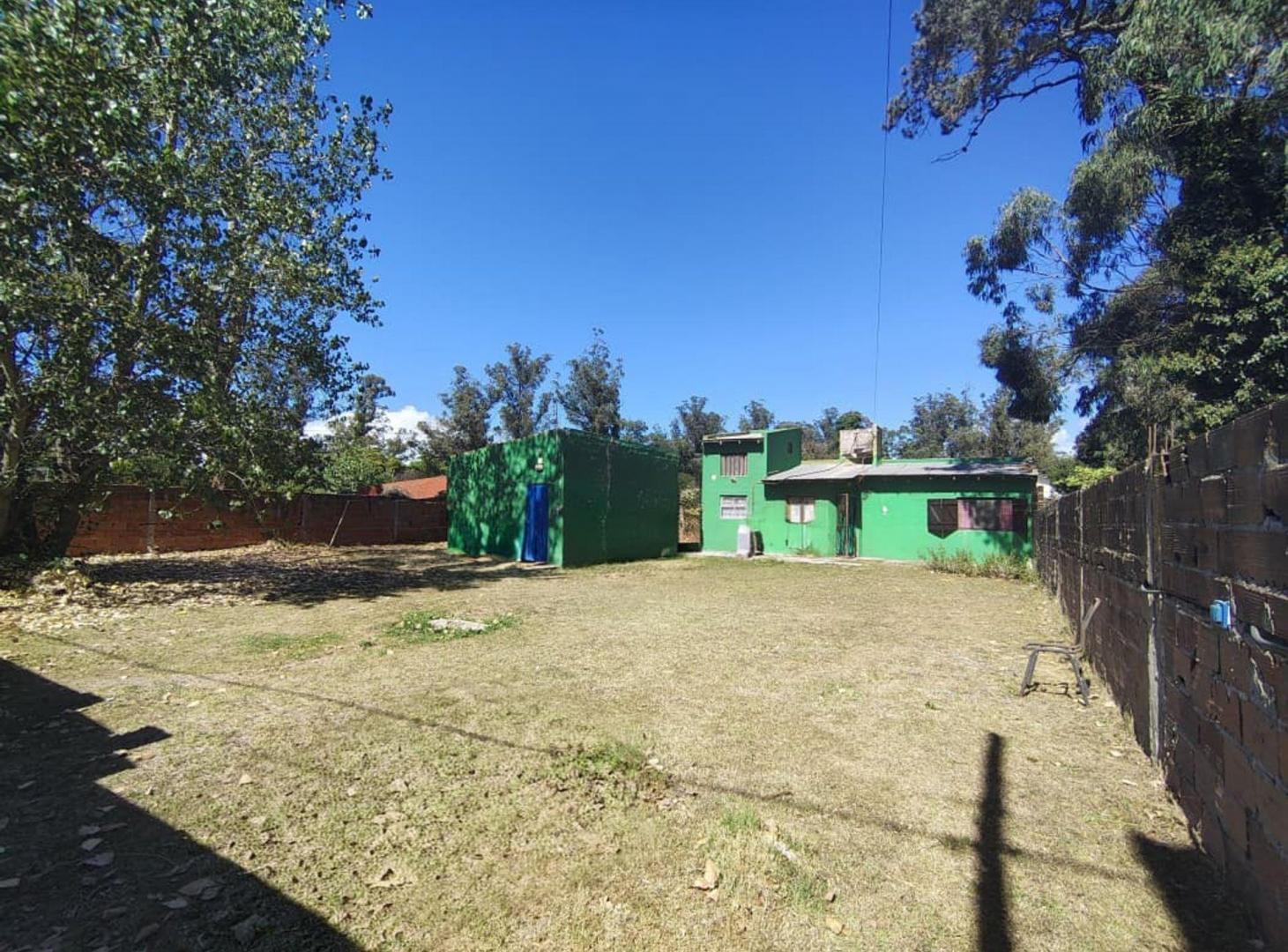 Foto de VENTA Casa 3 ambientes con gran parque Las Dalias, imagen 1