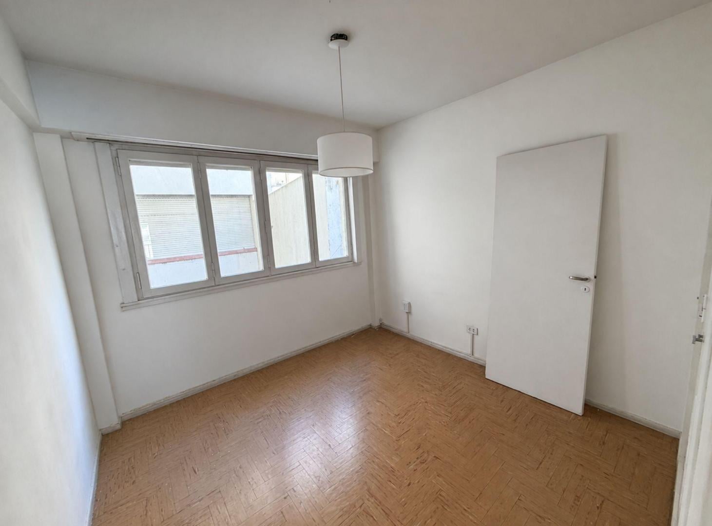 Foto de VENTA DEPARTAMENTO 2 AMBIENTES BALCON FRENTE, imagen 1