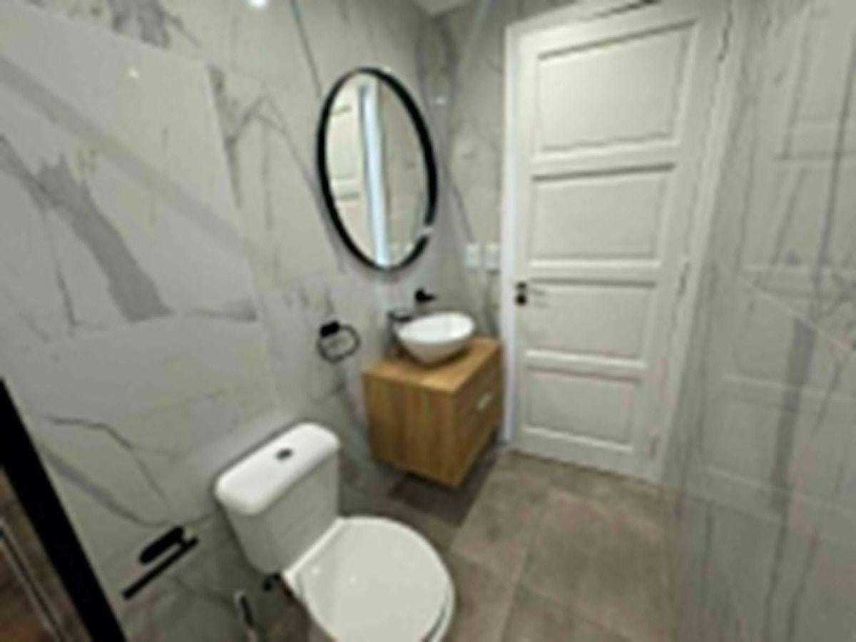 Foto de VENTA PH DE DOS AMB RECICLADO CON PATIO, imagen 3