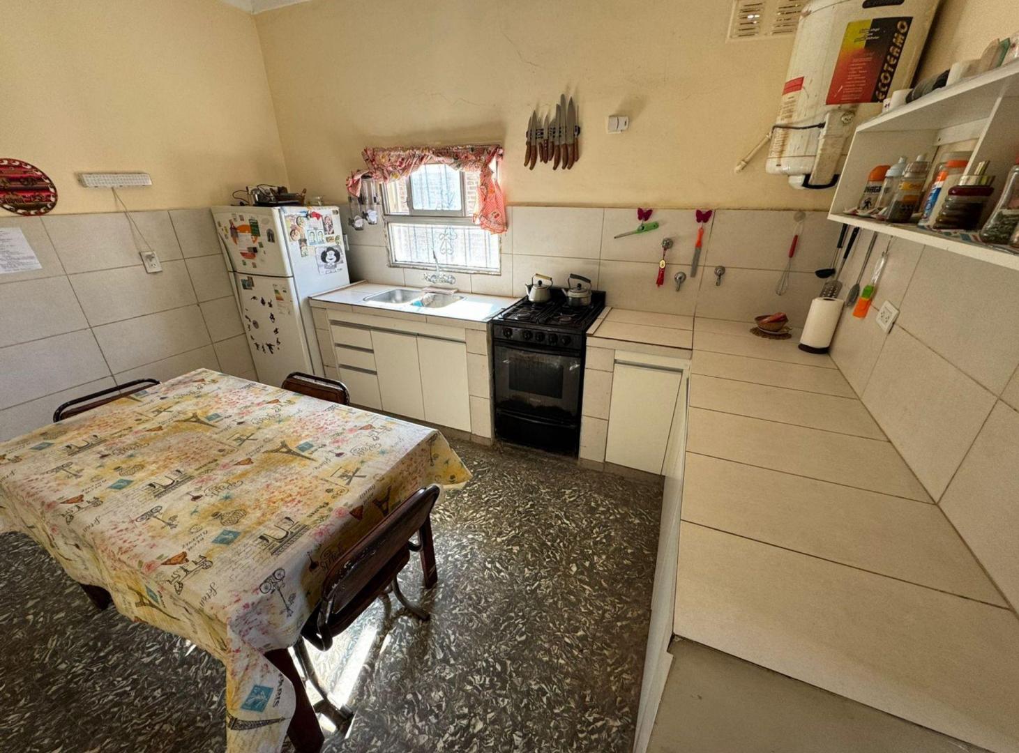 Foto de VENTA CASA 3 AMB CON PATIO Y COCHERA, imagen 4