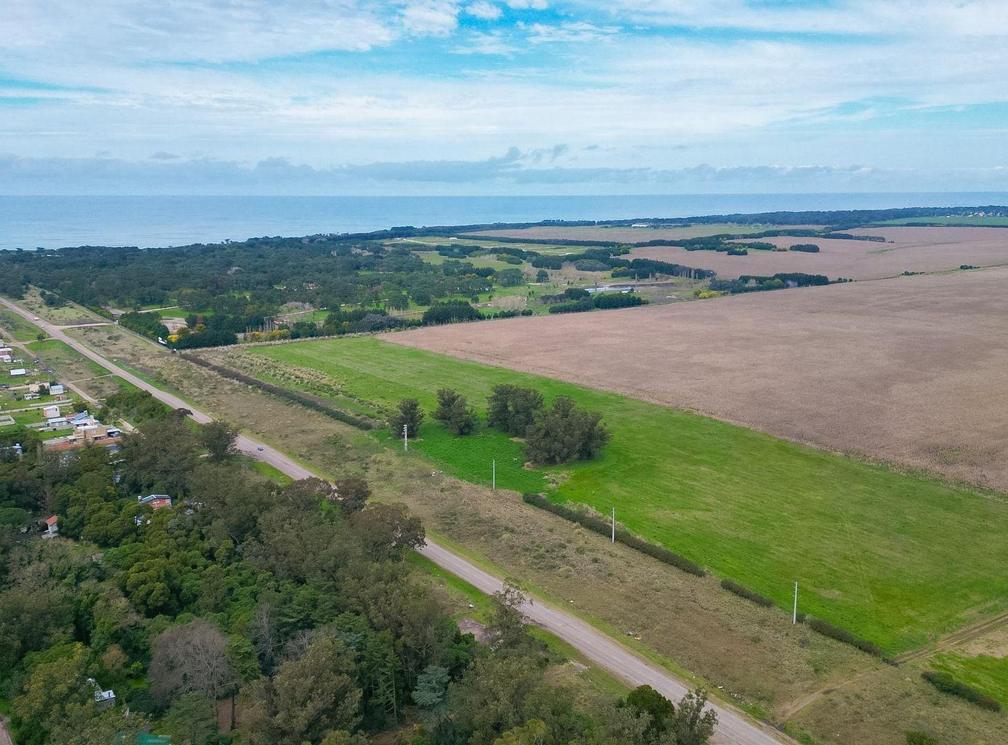 Foto de VENTA LOTE DE 405 M² EN LOS ACANTILADOS, imagen 4