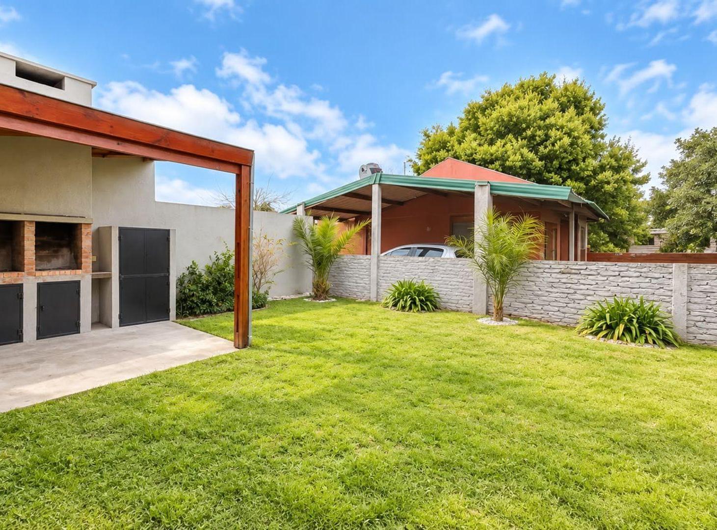 Foto de VENTA CASA 4 AMBIENTES MODERNA SANTA CLARA, imagen 3