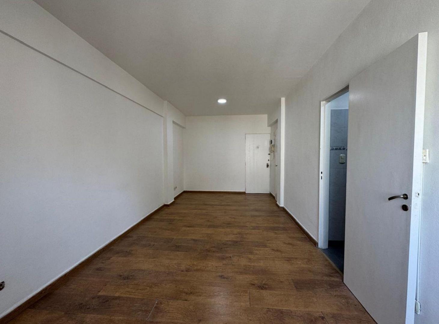 Foto de VENTA MONOAMBIENTE FRENTE RECICLADO A MTS TORREON, imagen 4