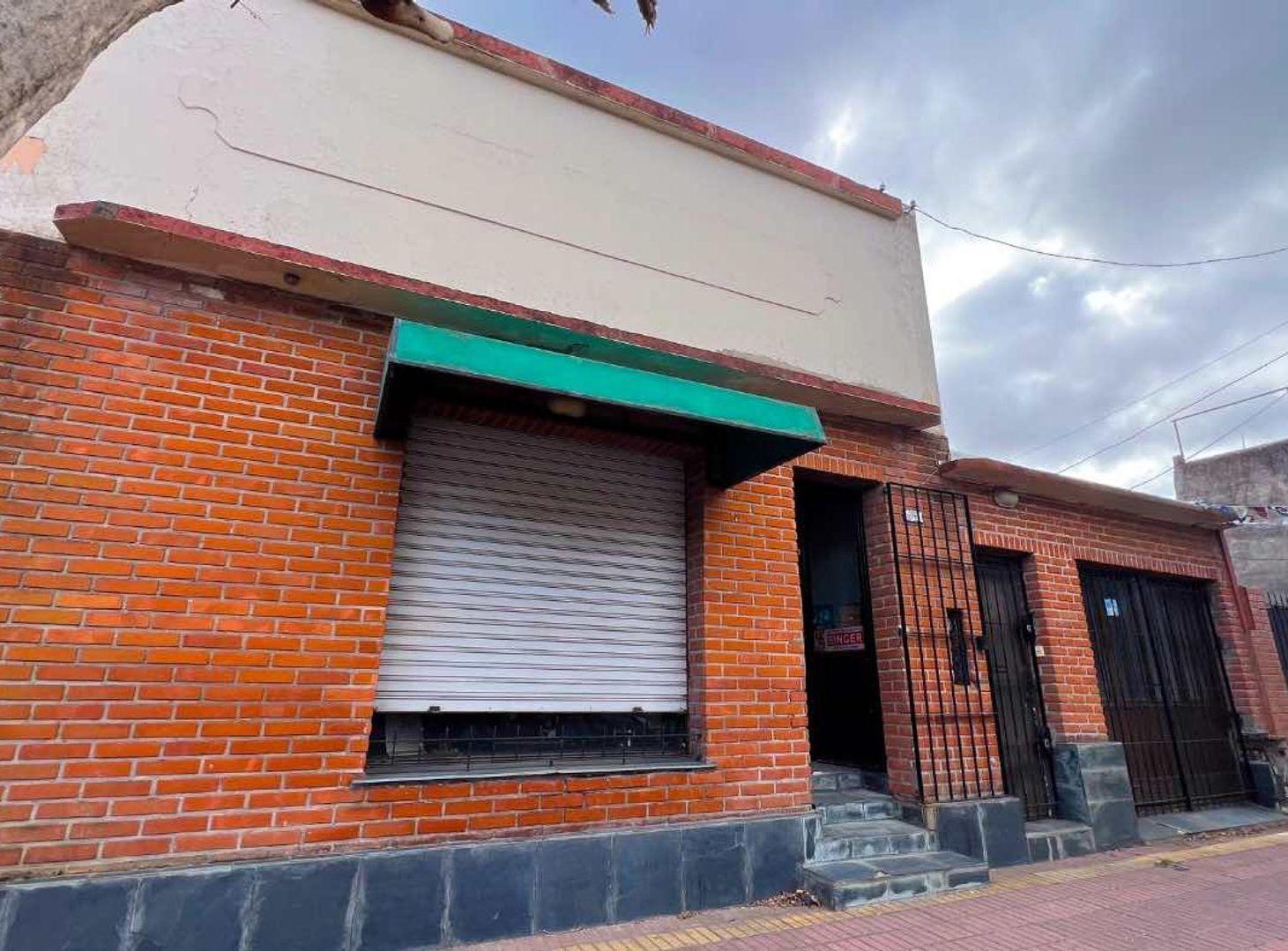 Foto de VENTA CASA CON LOCAL Y GARAGE A RECICLAR, imagen 4