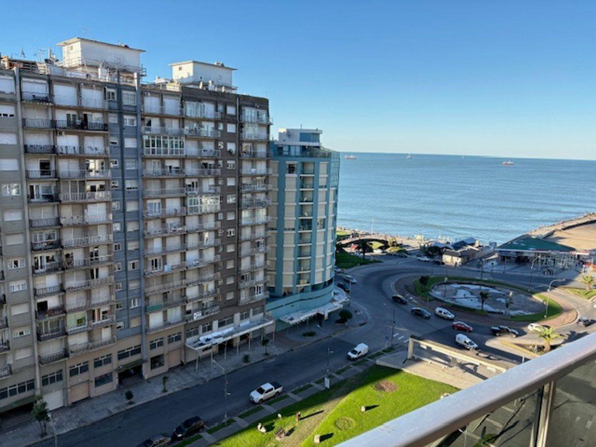 Foto de VENTA SEMIPISO FRENTE AL MAR CON COCHERA, imagen 2
