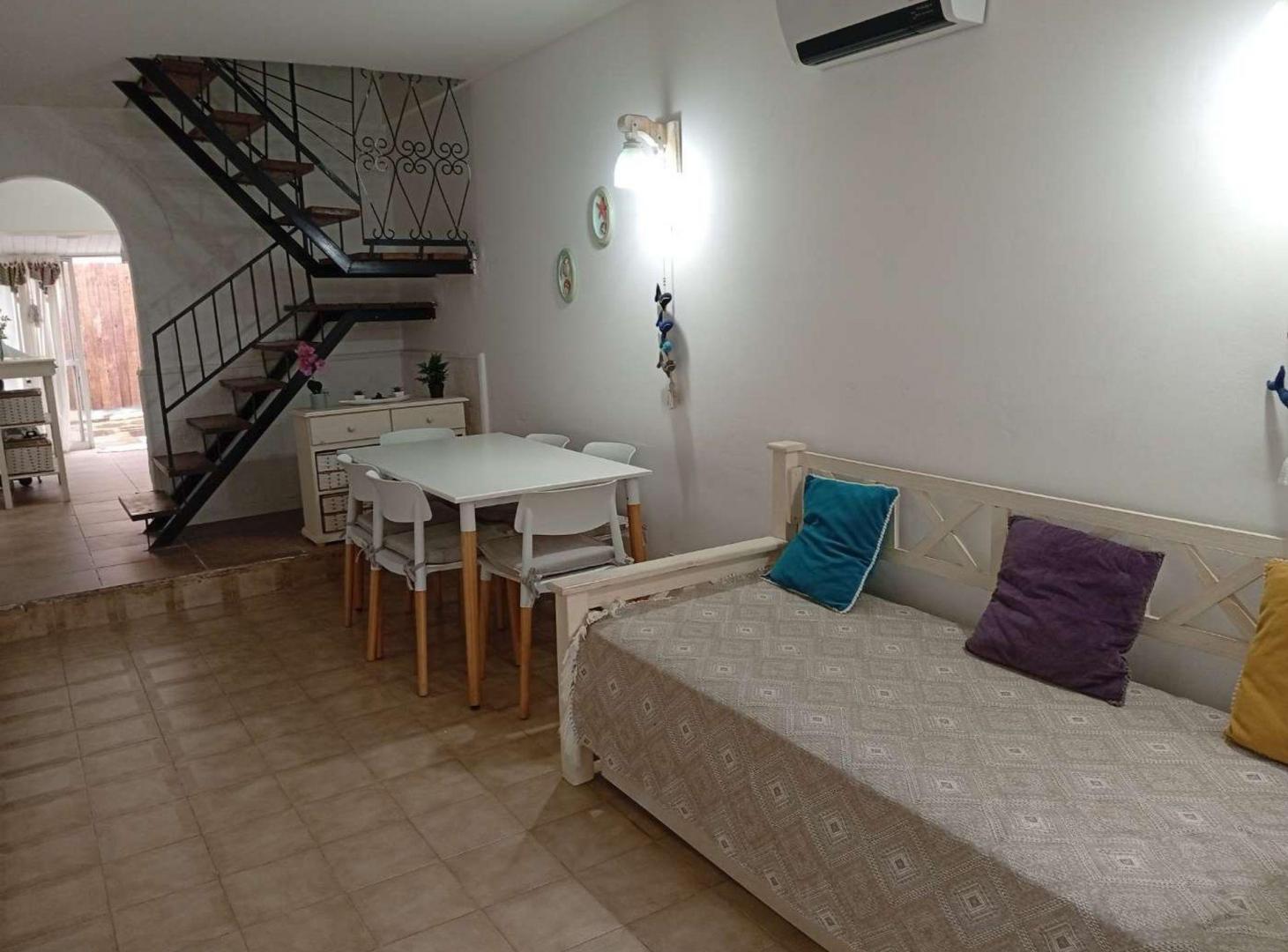 Foto de VENTA PH 2 AMB. BARRIO CONSTITUCION SIN EXPENSAS, imagen 3