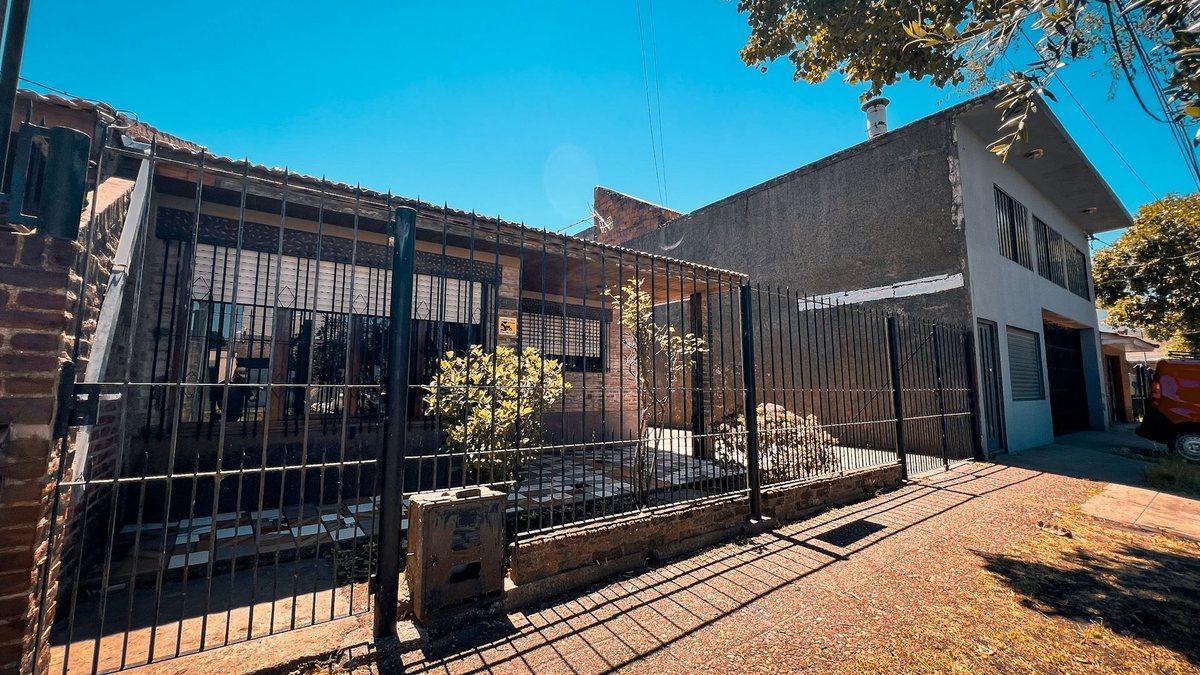 Foto de VENTA CASA 3 AMB JARDIN EL GAUCHO APTO CREDITO, imagen 3