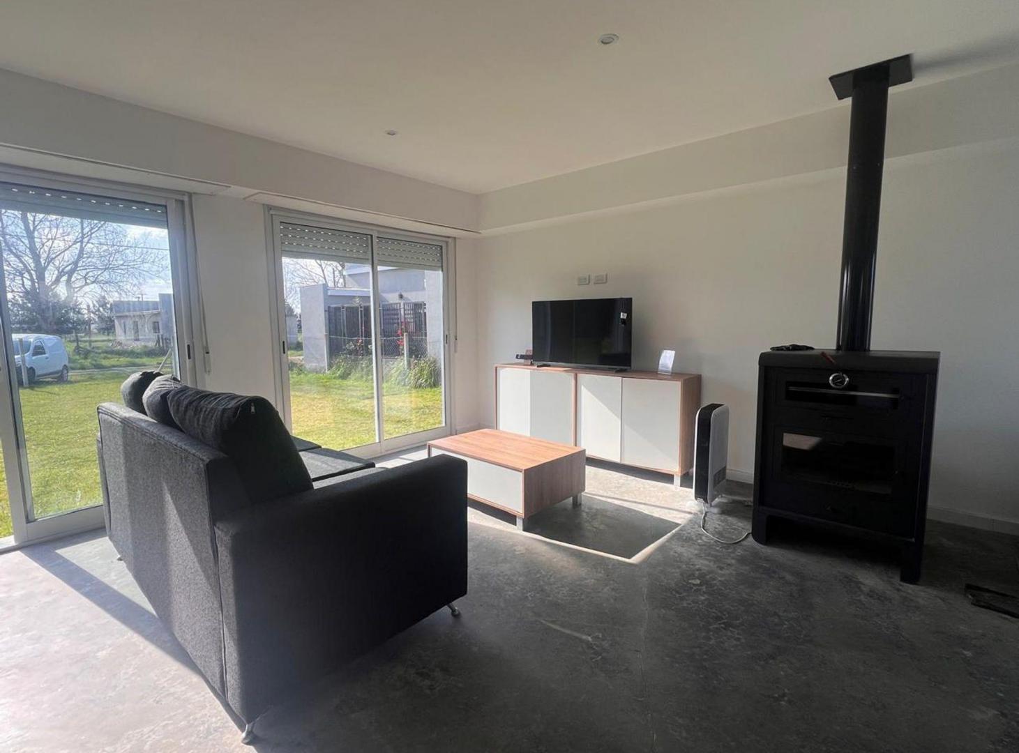 Foto de VENTA CASA 2 AMBIENTES CON PARQUE LA CALETA, imagen 1