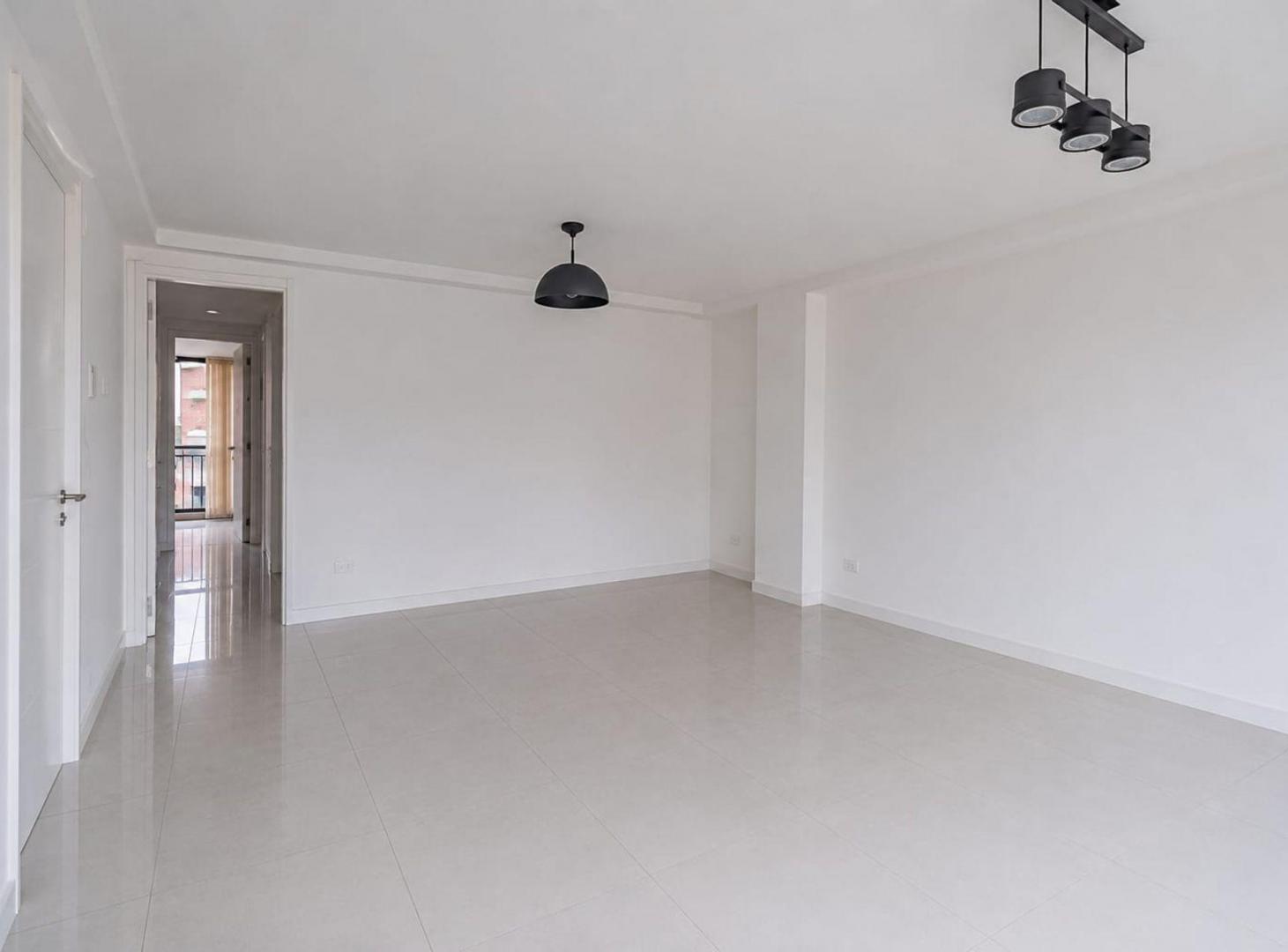 Foto de VENTA 3 AMBIENTES FRENTE BALCON PLAZA COLON THAMES, imagen 3