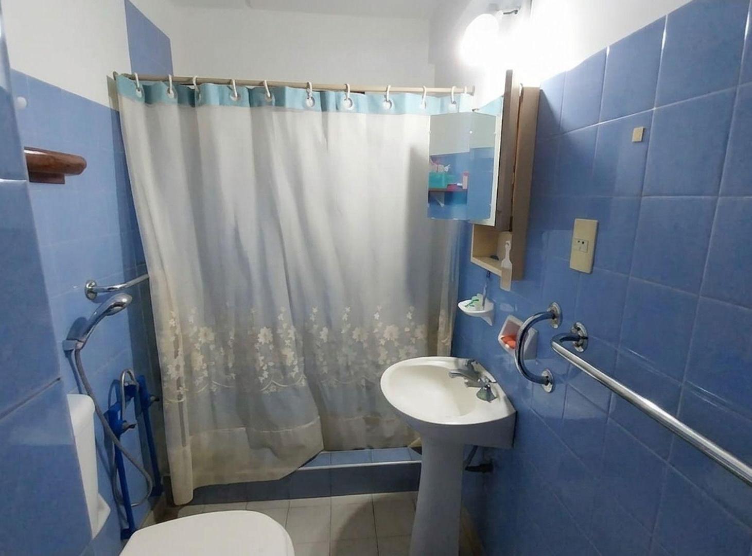 Foto de VENTA PERMUTA DTO 4 AMBIENTES LUMINOSO SANTA RITA, imagen 5