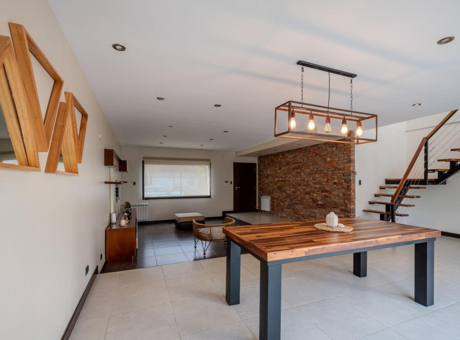 Foto de VENTA CASA 5 MODERNA QUINCHO JARDIN PUNTA MOGOTES, imagen 3
