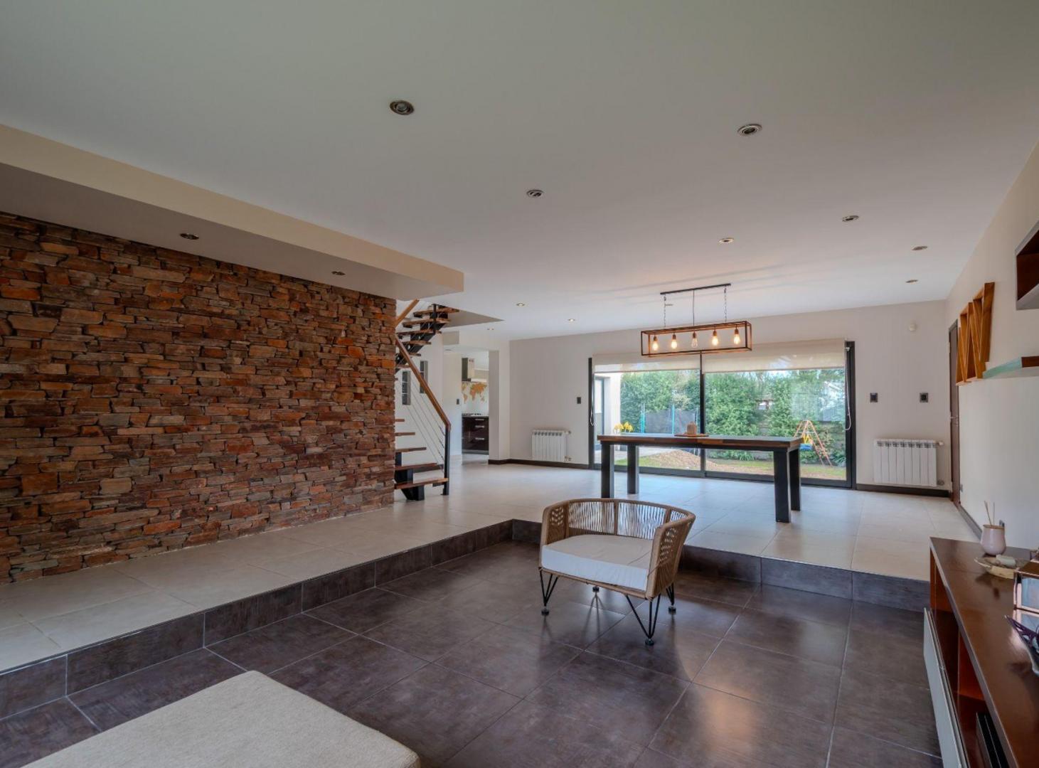 Foto de VENTA CASA 5 MODERNA QUINCHO JARDIN PUNTA MOGOTES, imagen 1