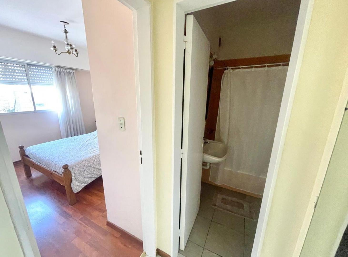 Foto de Venta departamento 2 ambientes al frente La perla, imagen 4