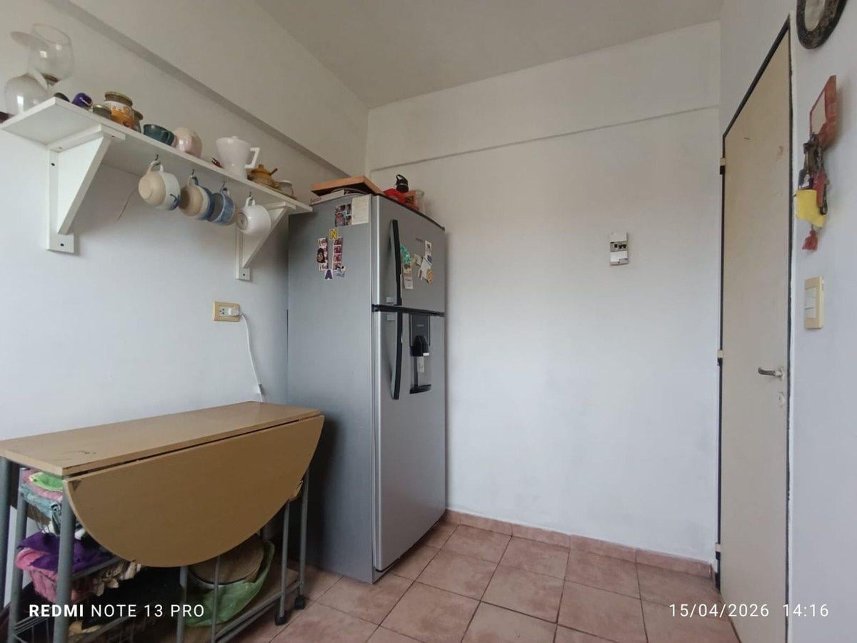 Foto de Venta departamento de 3 ambientes con balcón, imagen 3