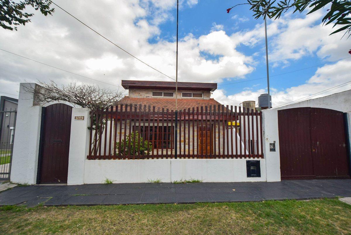 Foto de VENTA CASA 5 AMBIENTES APTO CREDITO, imagen 4