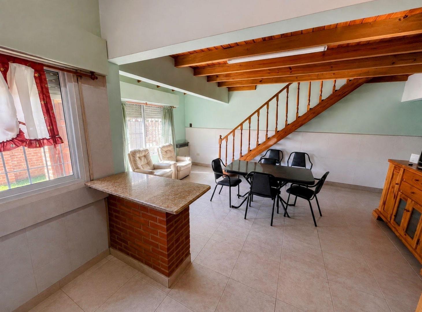 Foto de VENTA CASA 4 AMBIENTES CON PARQUE SANTA CLARA, imagen 3