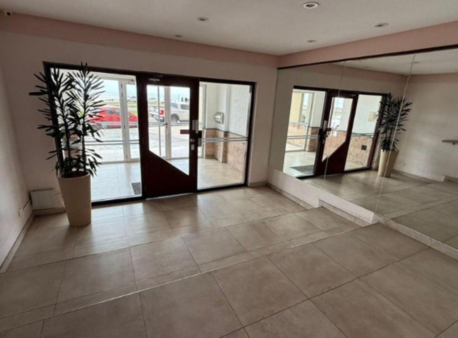 Foto de VENTA DEPARTAMENTO 3 AMB FRENTE AL MAR COCHERA, imagen 3
