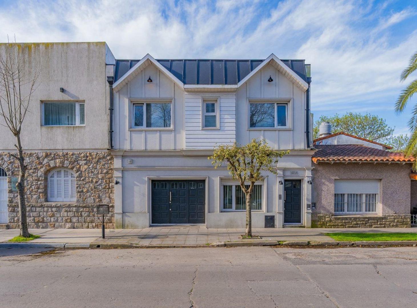 Foto de VENTA CASA 5 AMB RECICLADA CON PISCINA Y QUINCHO, imagen 2