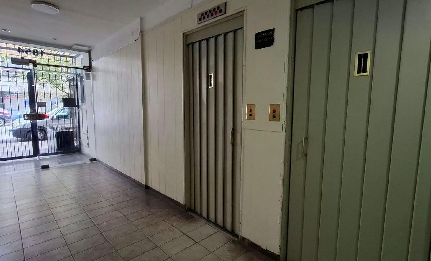 Foto de VENTA MONOAMBIENTE AL FRENTE RECICLADO CENTRO 26M2, imagen 4