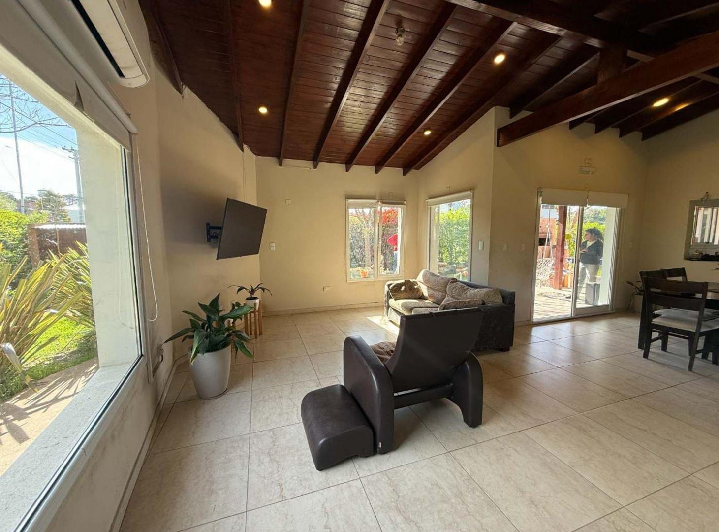 Foto de Venta Casa 4 ambientes, Bario Los Acantilados, imagen 4