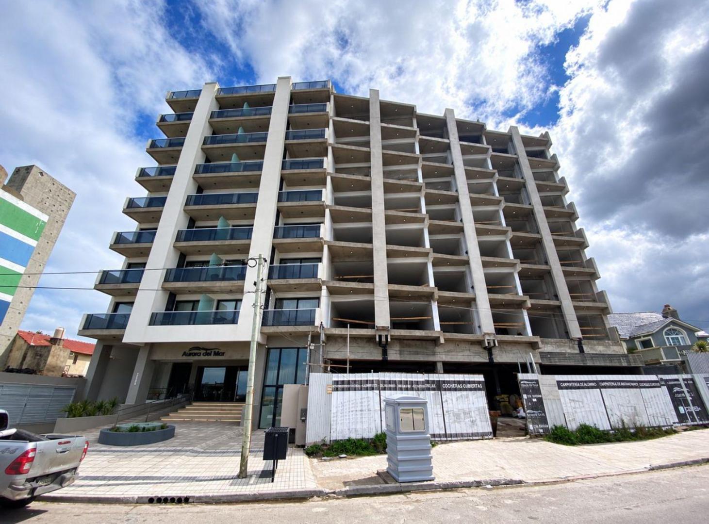 Foto de VENTA DPTO 4 AMB DUPLEX TERRAZA Y QUINCHO EN POZO, imagen 1