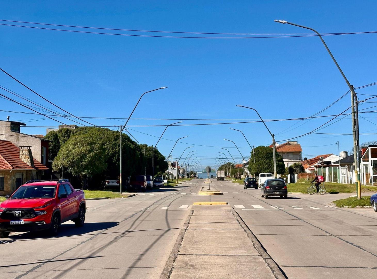 Foto de Venta de lote sobre Av. Mario Bravo -Punta Mogotes, imagen 3