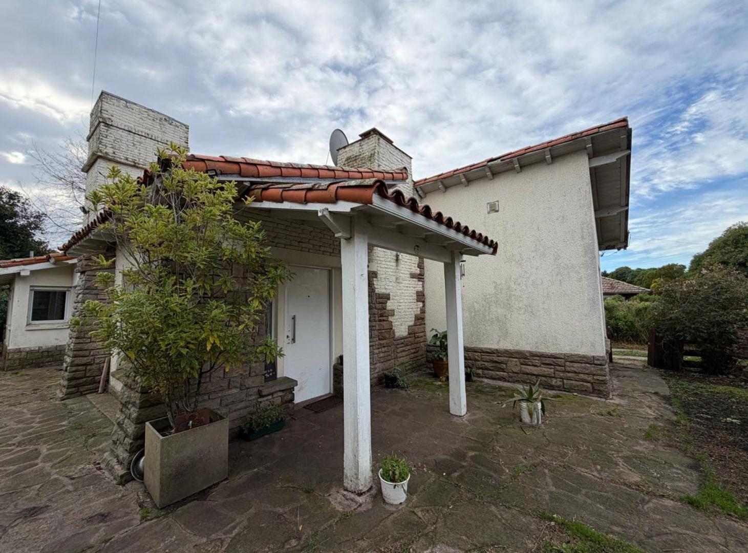 Foto de Venta Casa 4amb+Depto+Lote, parque, Zona Alfar, imagen 5