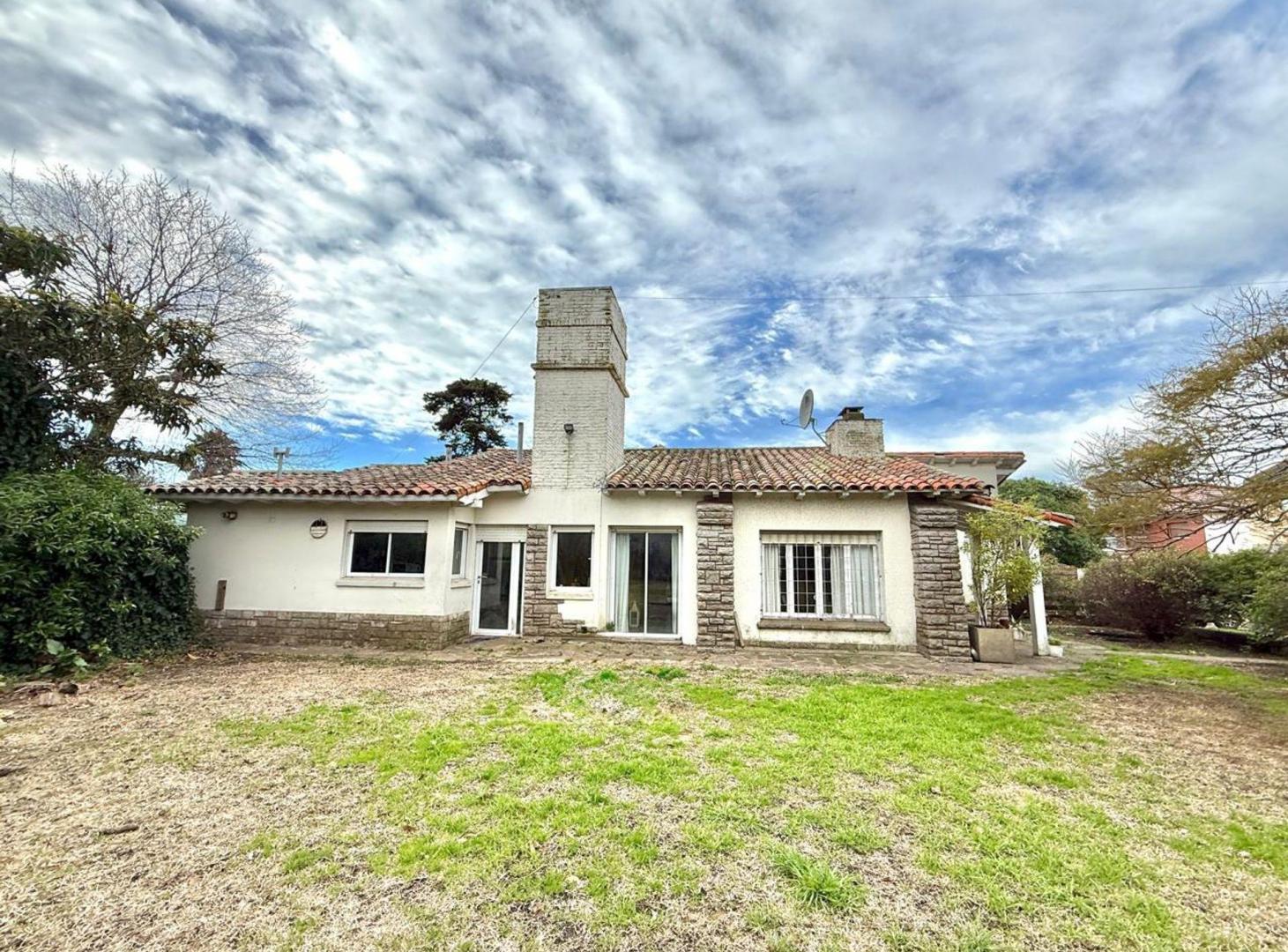 Foto de Venta Casa 4amb+Depto+Lote, parque, Zona Alfar, imagen 2