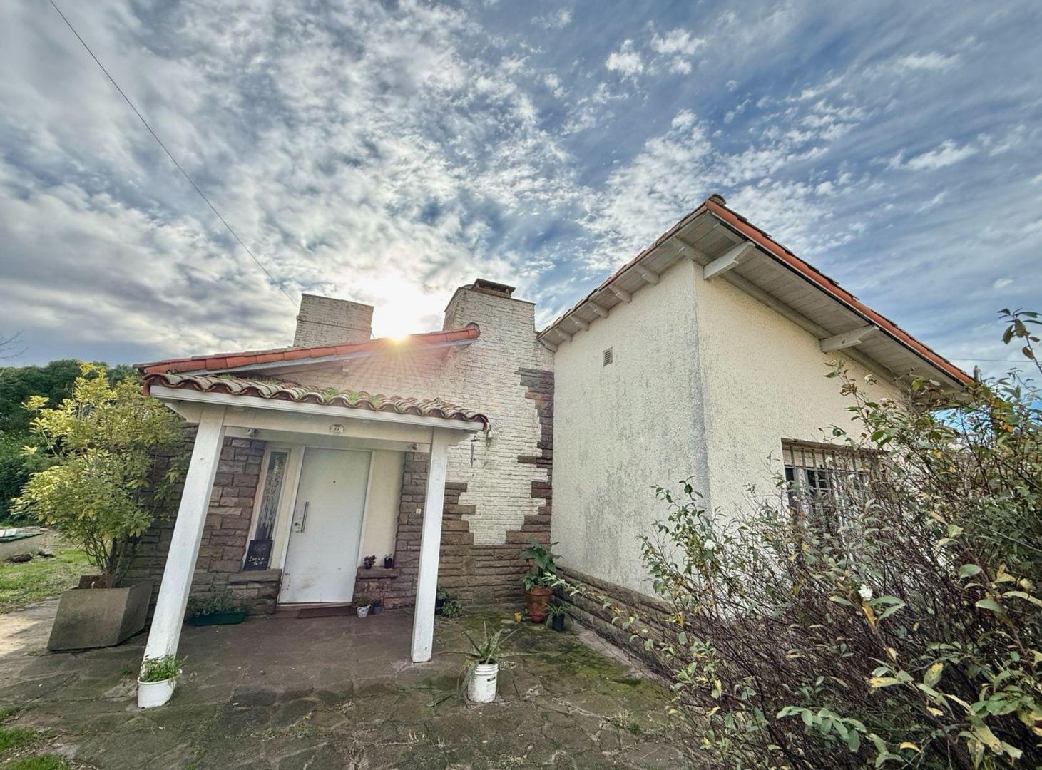 Foto de Venta Casa 4amb+Depto+Lote, parque, Zona Alfar, imagen 4