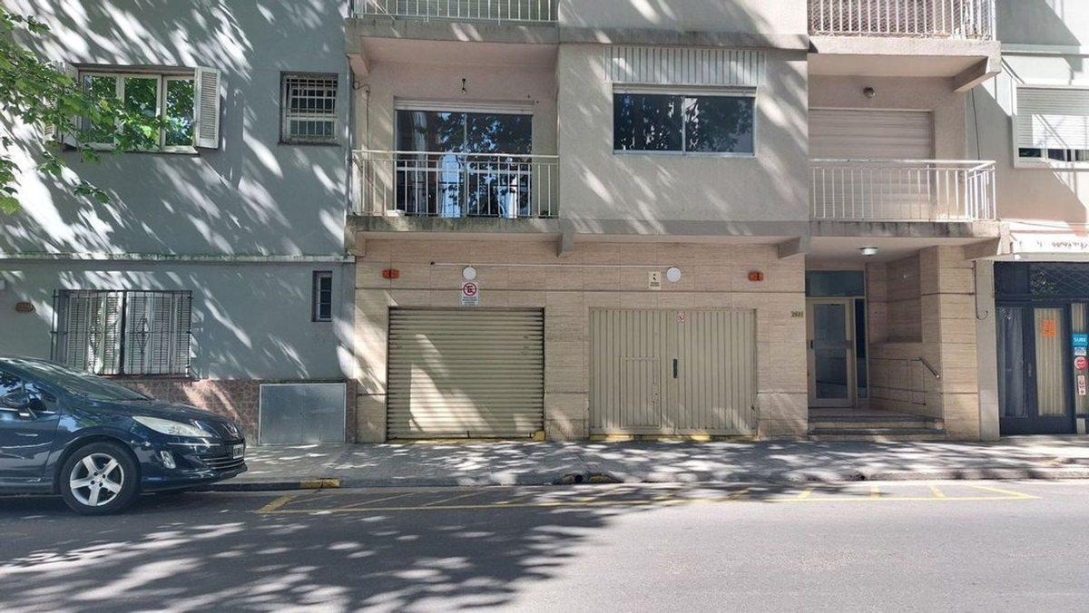 Foto de Venta cochera fija cubierta zona Plaza Mitre, imagen 2