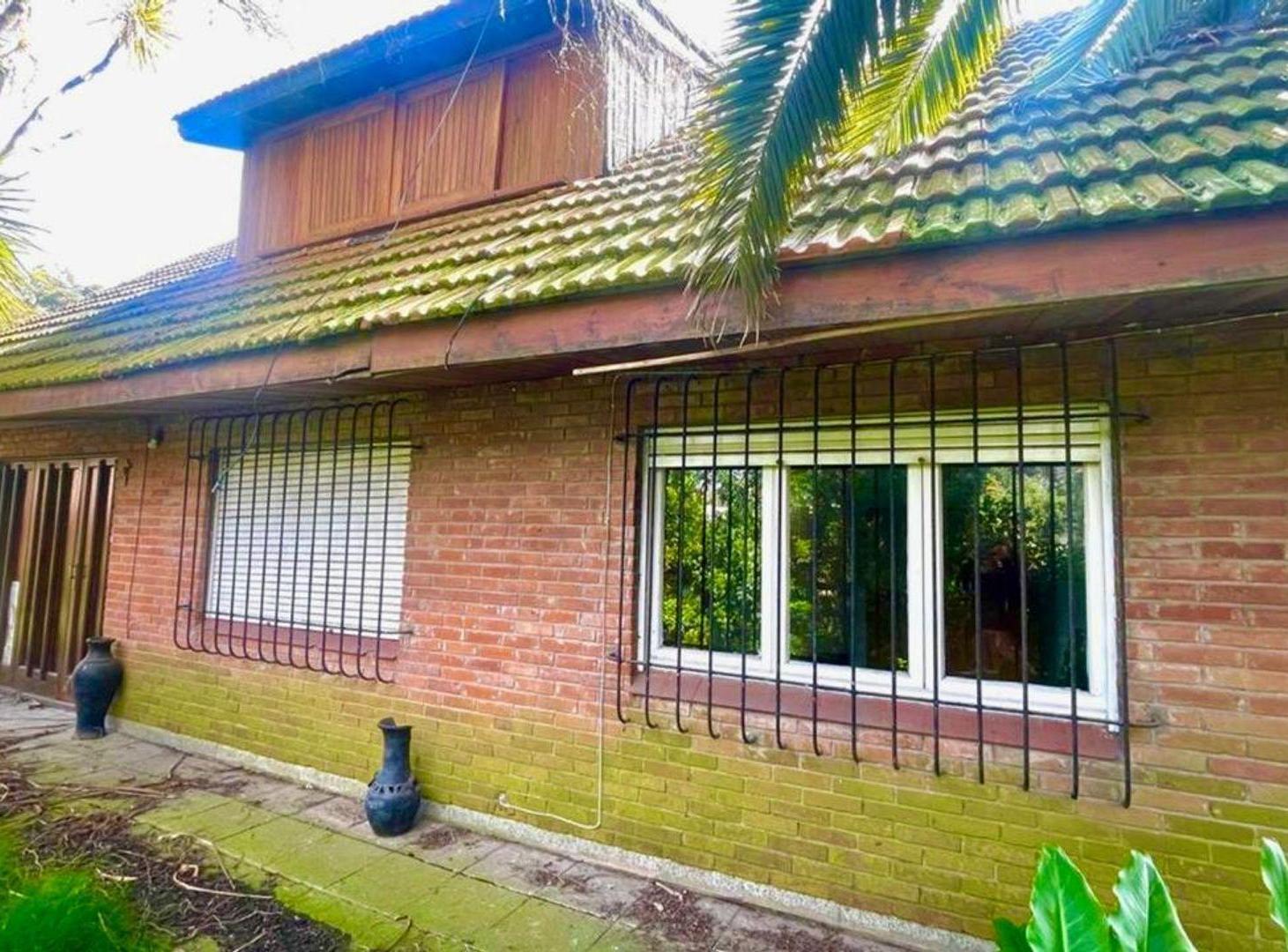 Foto de Venta casa 3 ambientes garaje y parque a reciclar, imagen 3