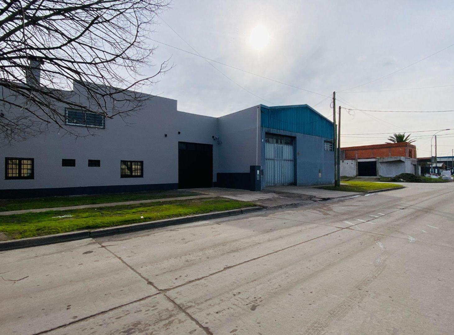 Foto de Galpón en alquiler | Más de 500 m² | impecable, imagen 1