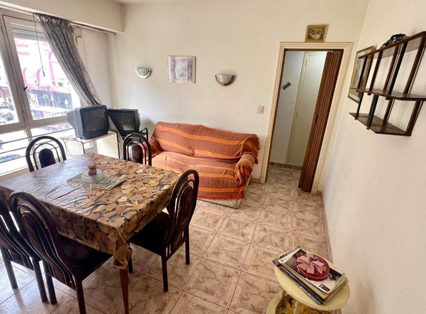 Foto de VENTA DEPTO 2 AMB FRENTE LUMINOSO AV LURO CENTRO, imagen 3