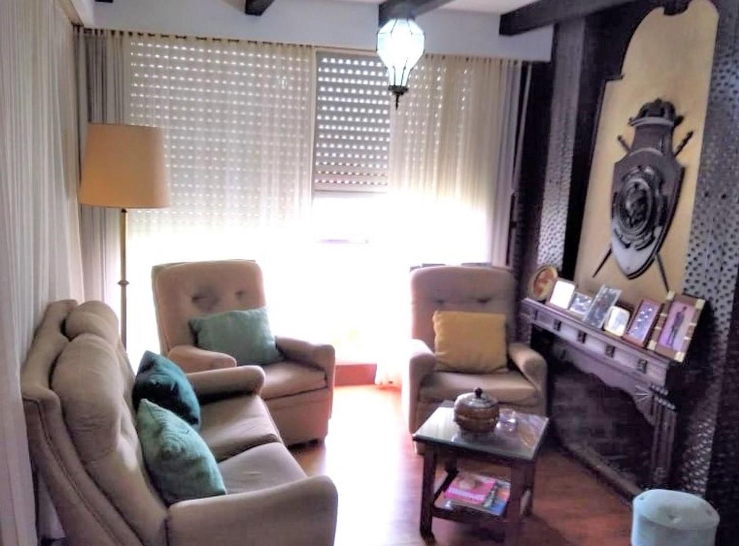 Foto de VENTA CASA 4 AMBIENTE calle 39 entre 6 y 8 Miramar, imagen 2