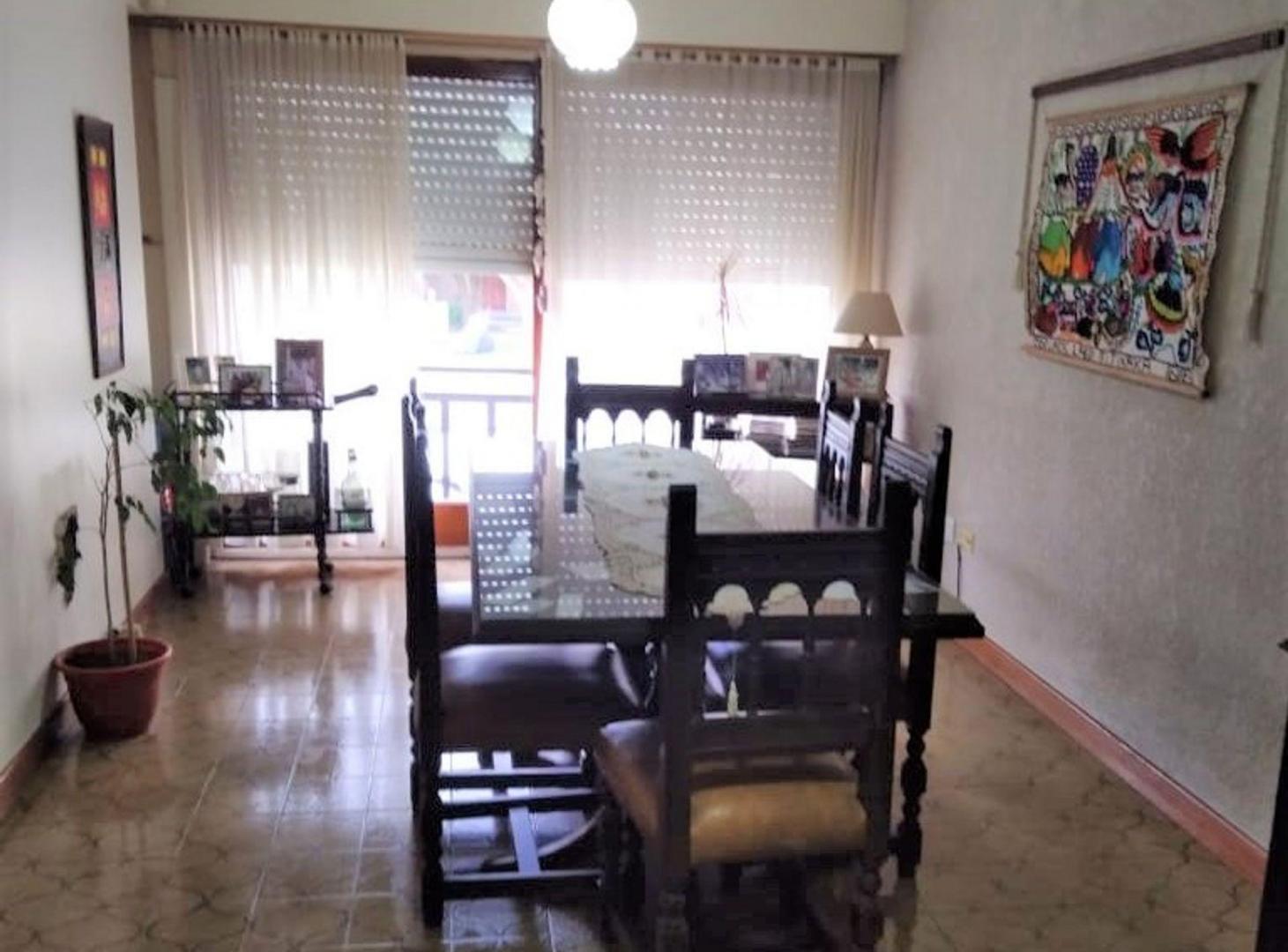 Foto de VENTA CASA 4 AMBIENTE calle 39 entre 6 y 8 Miramar, imagen 3