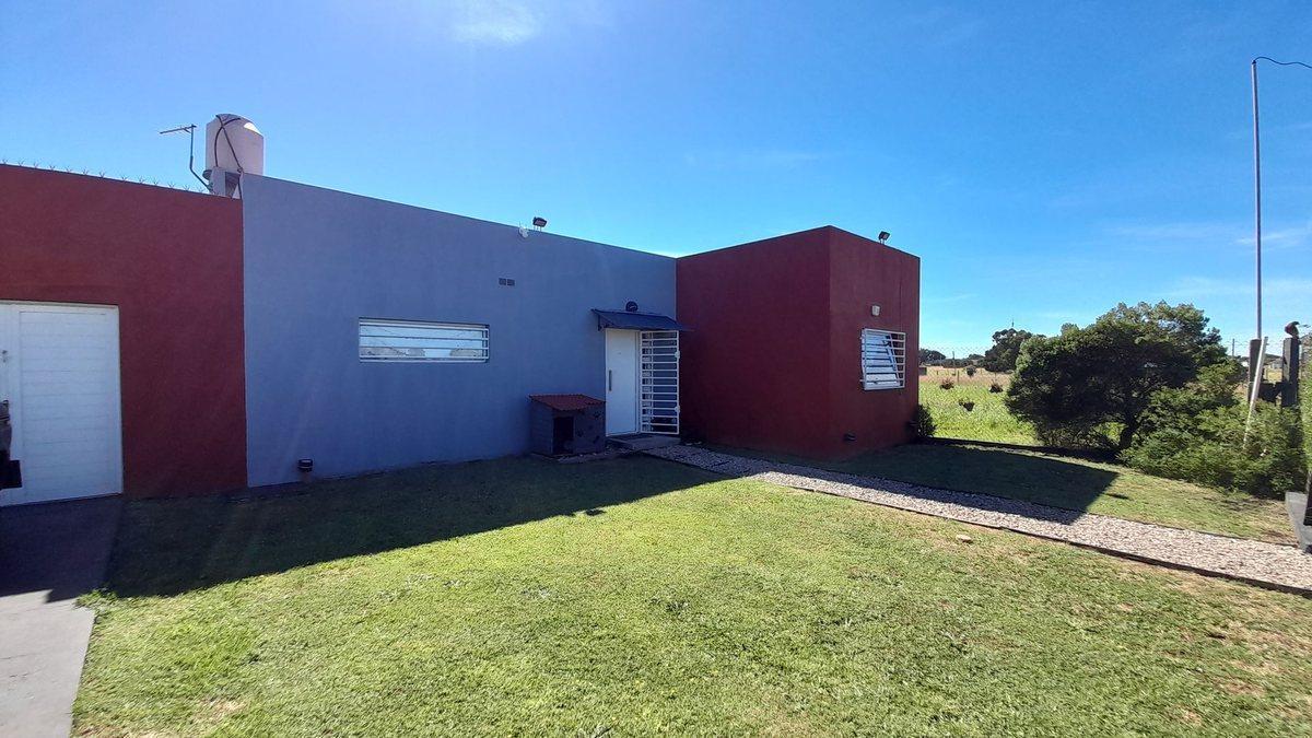 Foto de VENTA CASA 3 AMB MODERNA CON PARQUE Y GARAGE, imagen 1