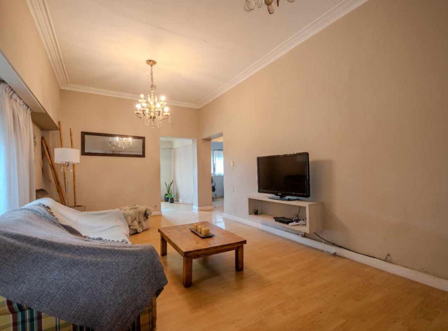 Foto de VENTA CASA 4 AMB RECICLADA JARDIN GARAGE CAISAMAR, imagen 3