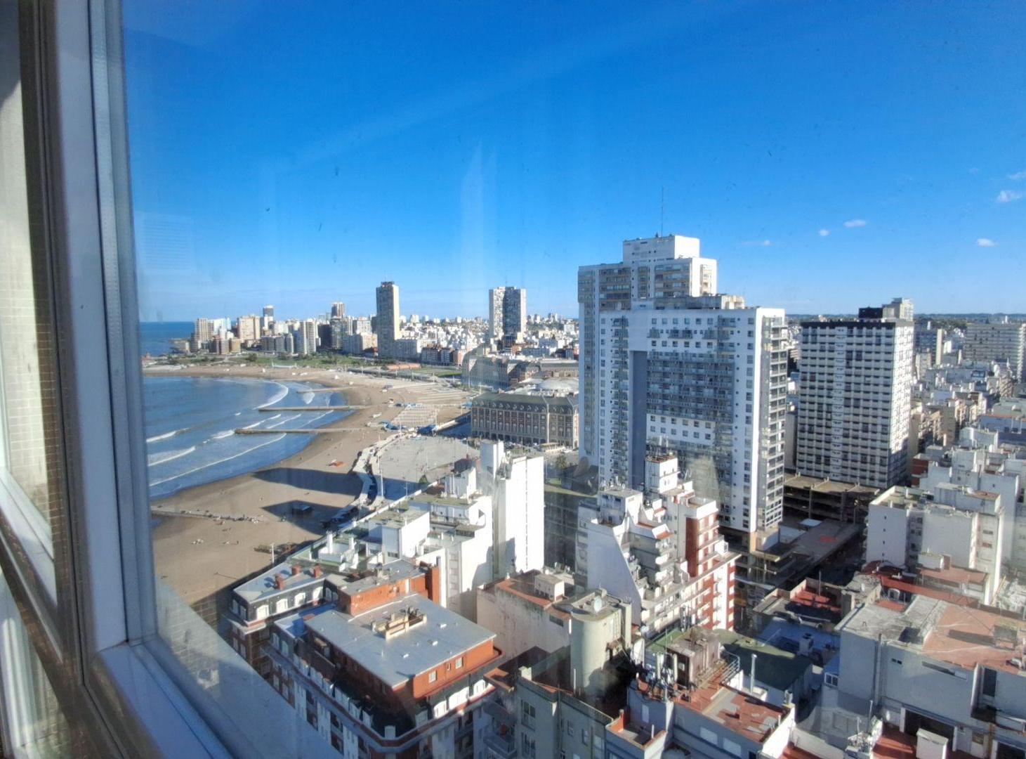 Foto de VENTA DEPARTAMENTO 3 AMBIENTES CON COCHERA CENTRO, imagen 2