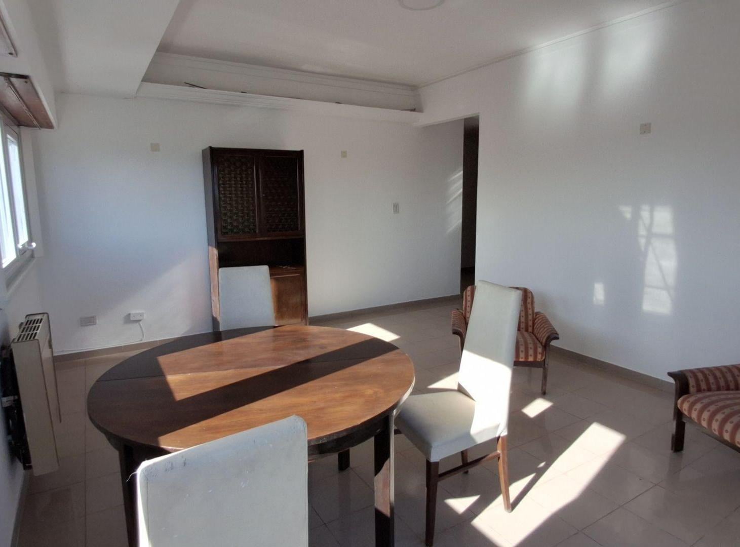Foto de VENTA DEPARTAMENTO 3 AMBIENTES CON COCHERA CENTRO, imagen 5