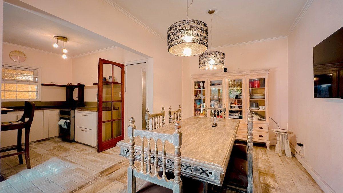 Foto de VENTA CASA 4 AMB RECICLADA A NUEVA PARQUE LURO, imagen 3