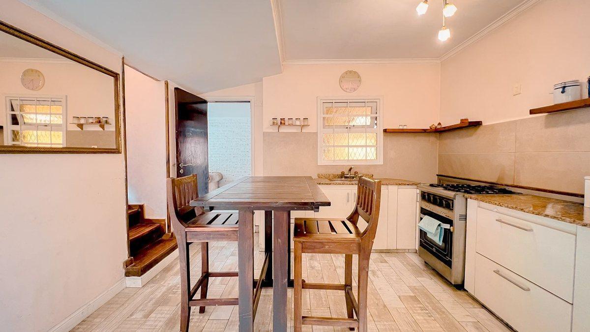 Foto de VENTA CASA 4 AMB RECICLADA A NUEVA PARQUE LURO, imagen 4