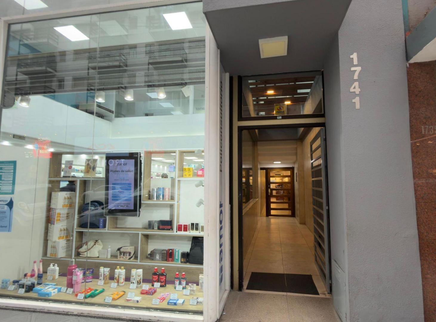 Foto de ALQUILER IMPECABLE OFICINA MICROCENTRO, imagen 3