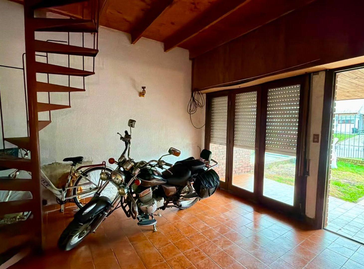 Foto de Venta PH tipo casa 3 ambientes, jardin, a reformar, imagen 3