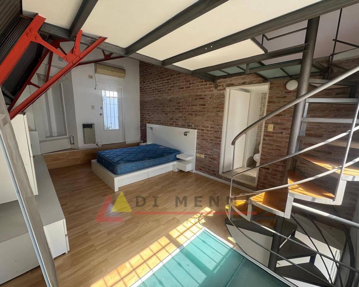 Departamento 3 Ambientes Tipo Loft con Patio en Venta 3