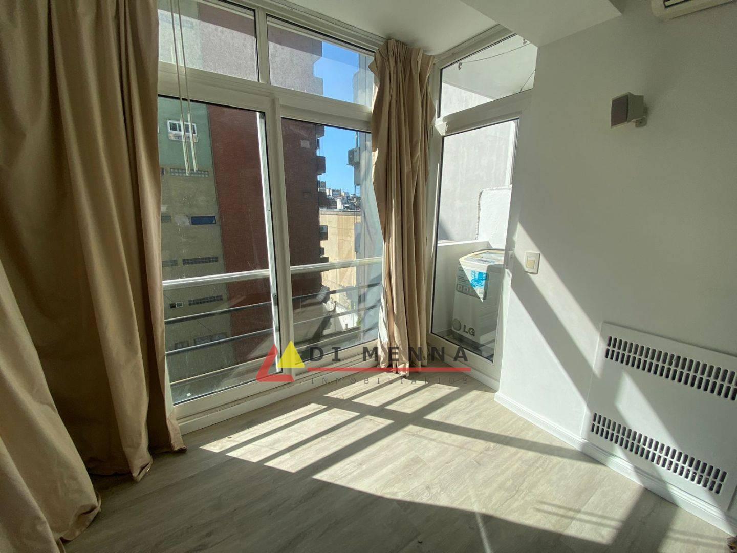 Venta monoambiente balcon Junin 1622 Recoleta Mall