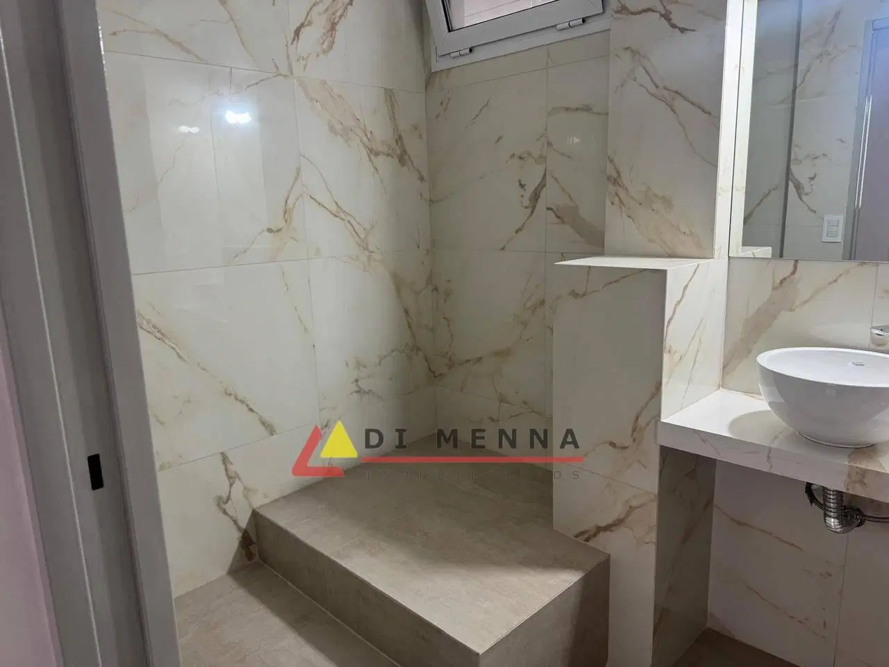 Venta 3 ambientes estrenar planta baja Salvador Maria Carril 5
