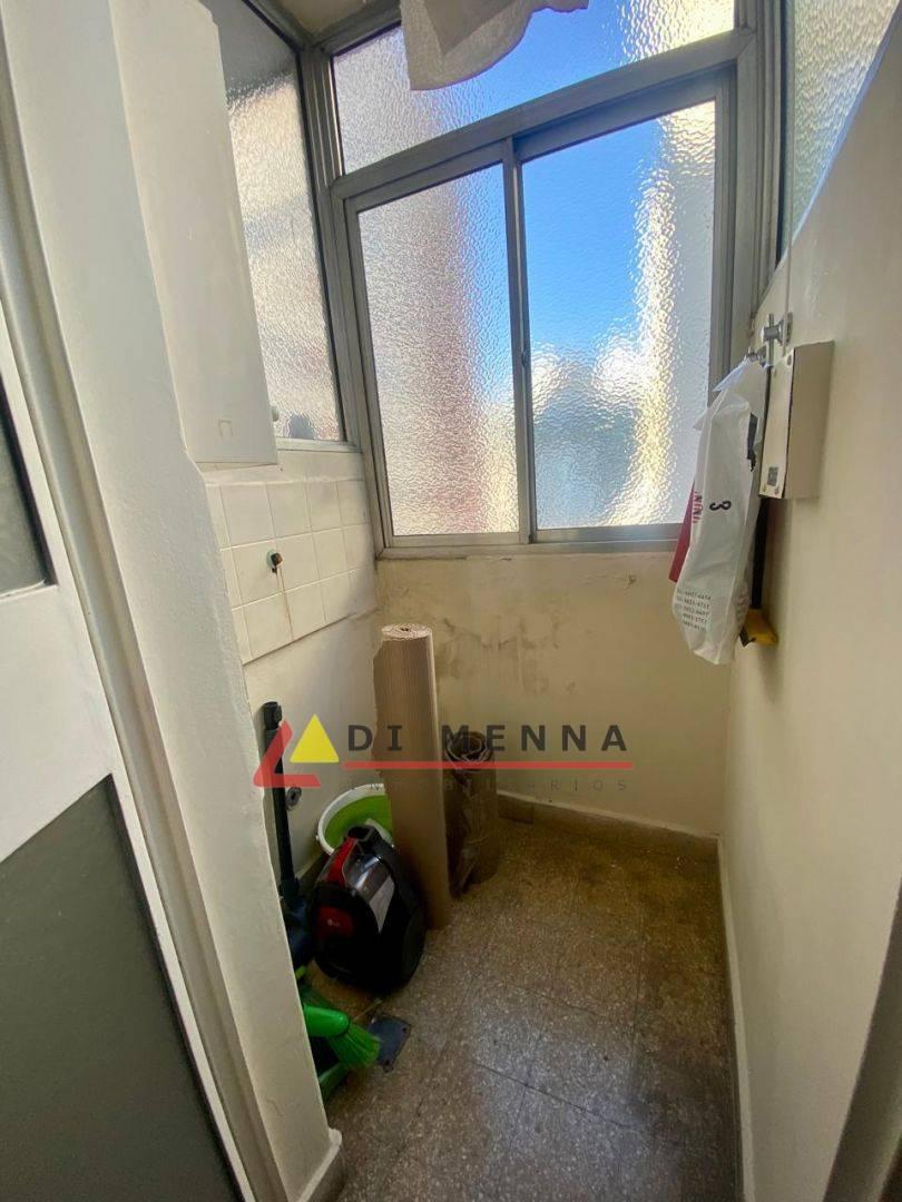 Foto de Venta 3 ambientes Coronel Diaz 1700 contrafrente piso 8, imagen 4