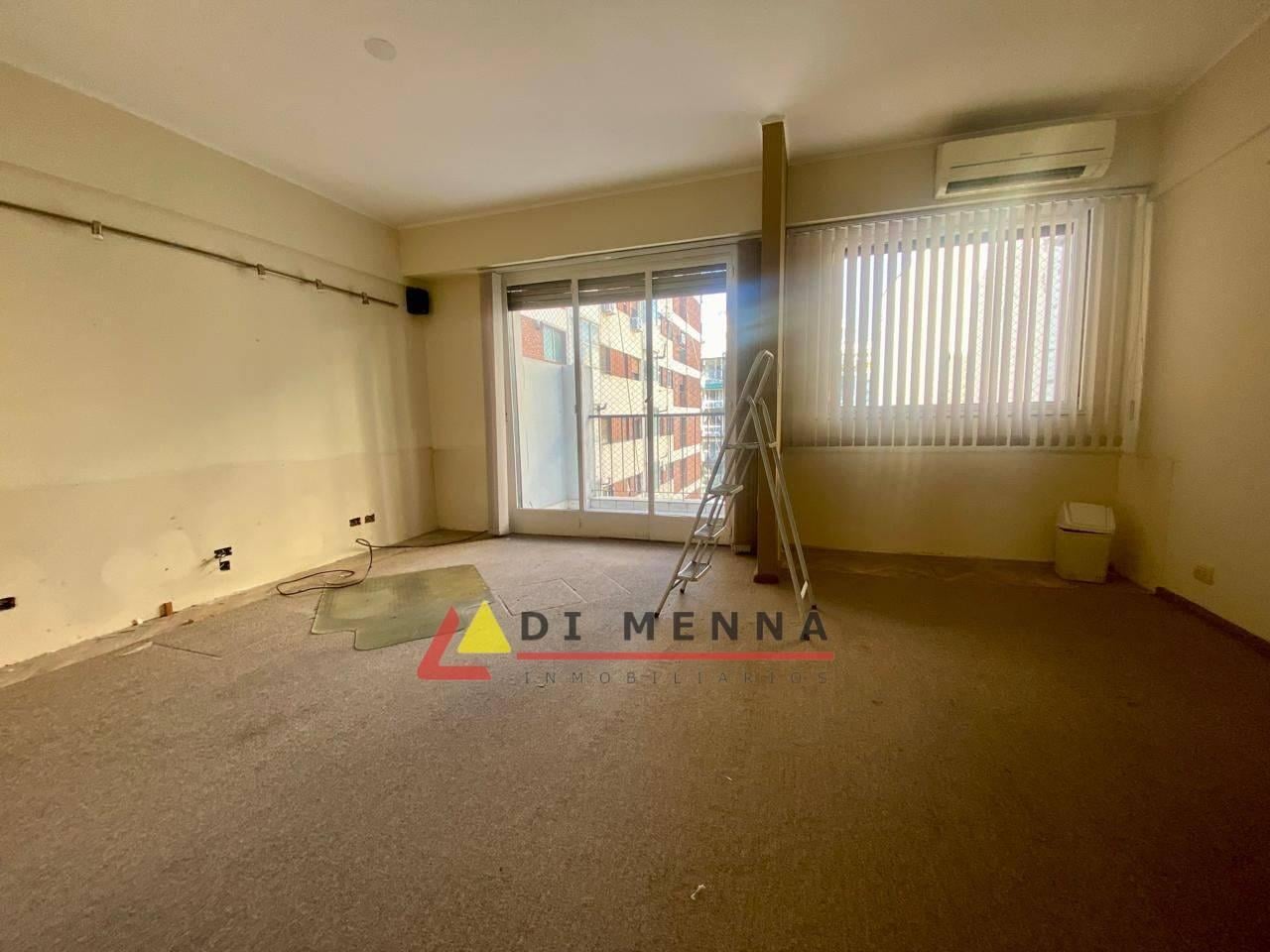 Foto de Venta 3 ambientes palermo Coronel Diaz 1700 contrafrente piso 8, imagen 1